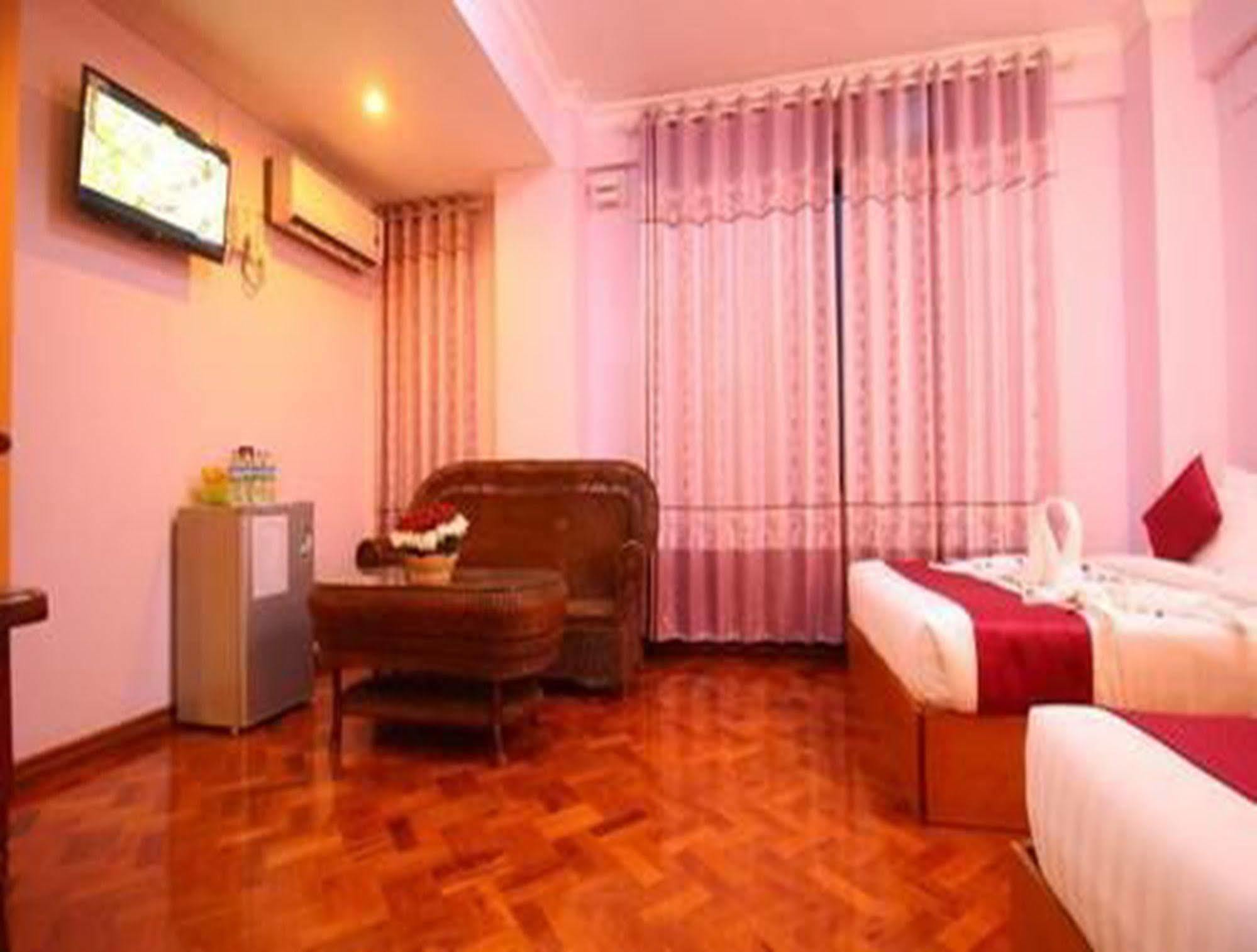 Hotel United Mandalay Eksteriør billede