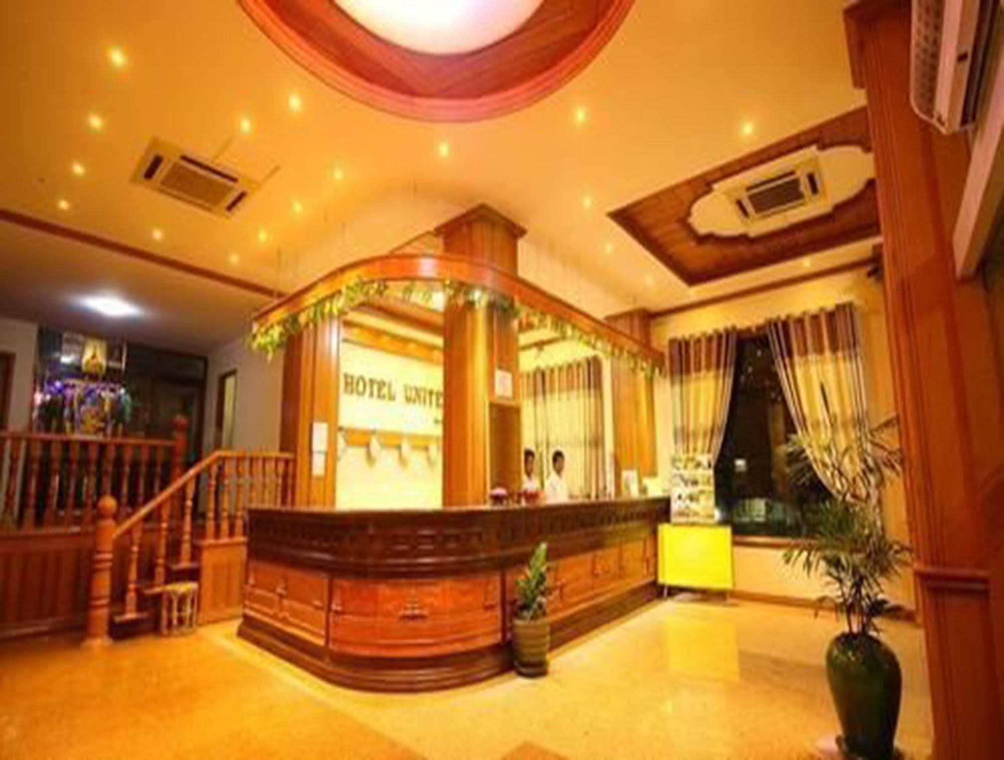 Hotel United Mandalay Eksteriør billede
