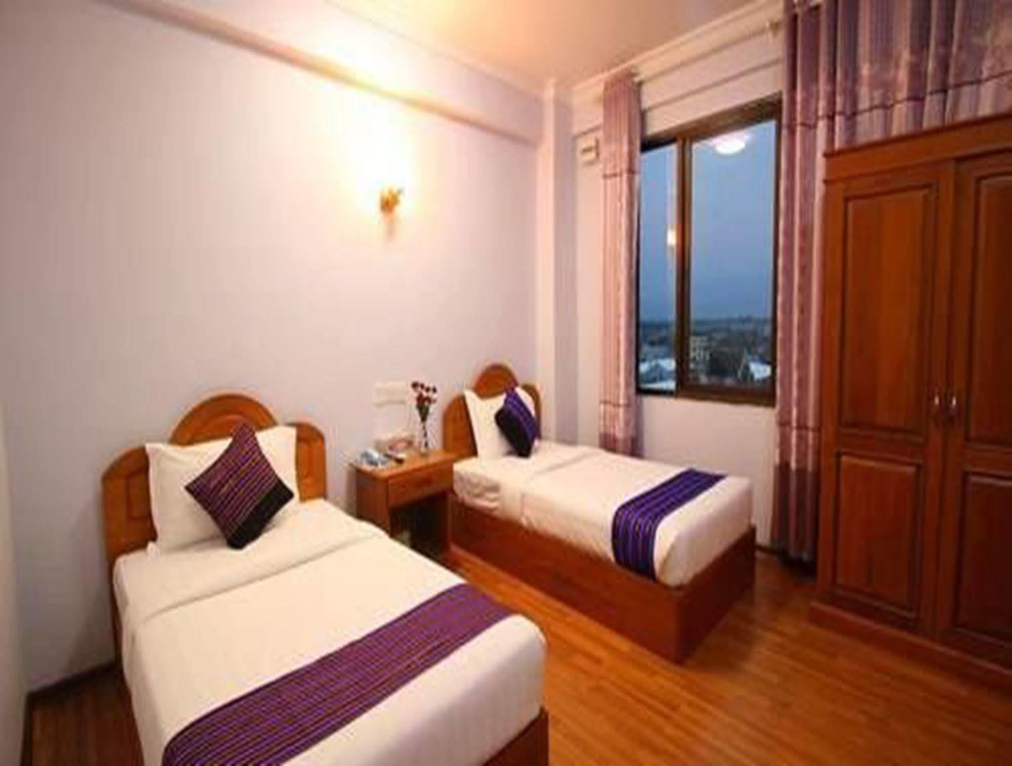 Hotel United Mandalay Eksteriør billede